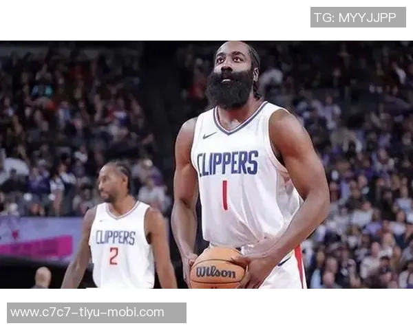 小卡季前赛首次下半场亮相表现平平拿到15分2板2助1帽展现潜力